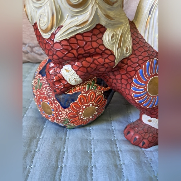 Vintage Japanese Red Cinnabar Glaze Chinoiserie Moriage Porcelain Foo Dog #2 - Picture 9 of 13